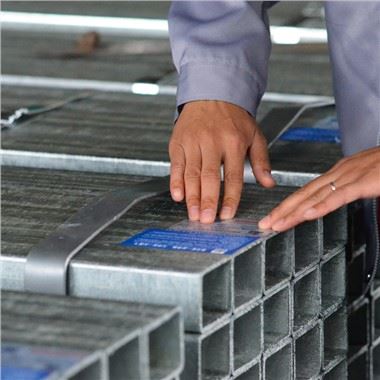 गर्म डूबा हुआ जस्ती खोखला खंड